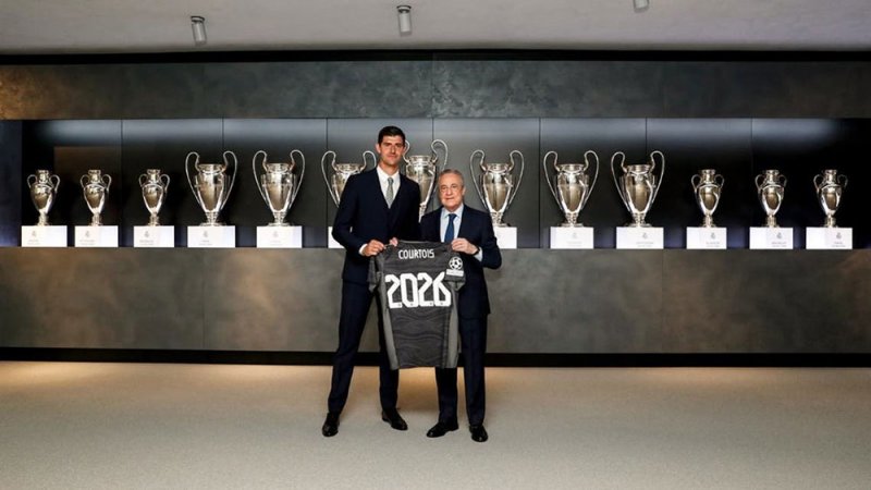 ريال مدريد يعلن تمديد عقد كورتوا