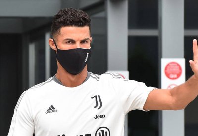 العقبة الكبرى.. ماذا يمنع كبار أوروبا من التفاوض مع رونالدو؟