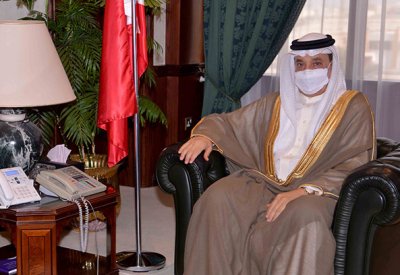 حميدان يطلع سفير البحرين لدى إندونيسيا على جهود التنسيق مع الدول المصدرة للعمالة