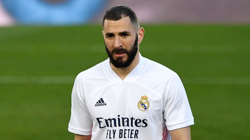 ريال مدريد يستعد لتحصين بنزيما