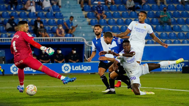 برشلونة والريال وأتلتيكو يسعون لتأكيد الانطلاقة الجيدة