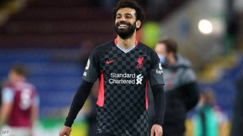كلوب يكشف "كواليس" مفاوضات تجديد عقد صلاح مع ليفربول