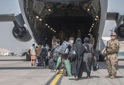 البنتاغون: إجلاء 16 ألفا من كابل في الساعات الـ24 الماضية