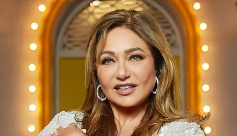 ليلى علوي وحسين فهمي في "تيك توك" بعد غياب 35 عامًا