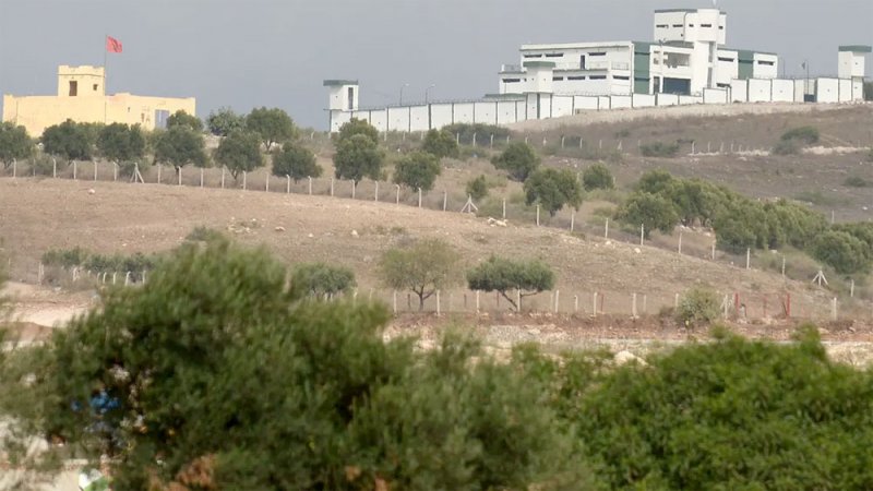 من حرب الرمال إلى المصالحة.. توترات بين المغرب والجزائر