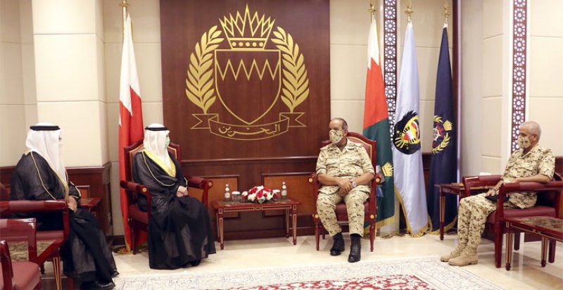 القائد العام لقوة دفاع البحرين يستقبل سفيري مملكة البحرين المعينين لدى الصين وإندونيسيا