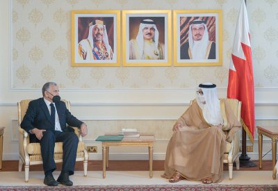 وزير الخارجية يستقبل سفير جمهورية البرازيل الاتحادية لدى البحرين