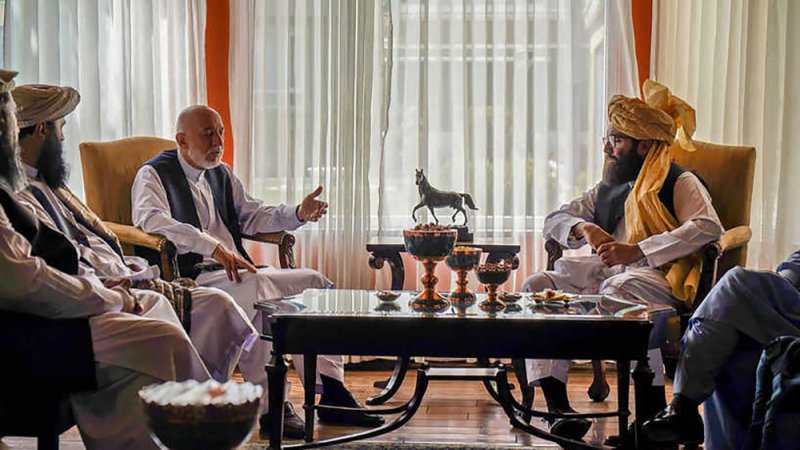 حكومة طالبان.. مباحثات تضم الخصوم من أجل "الشرعية والمال"