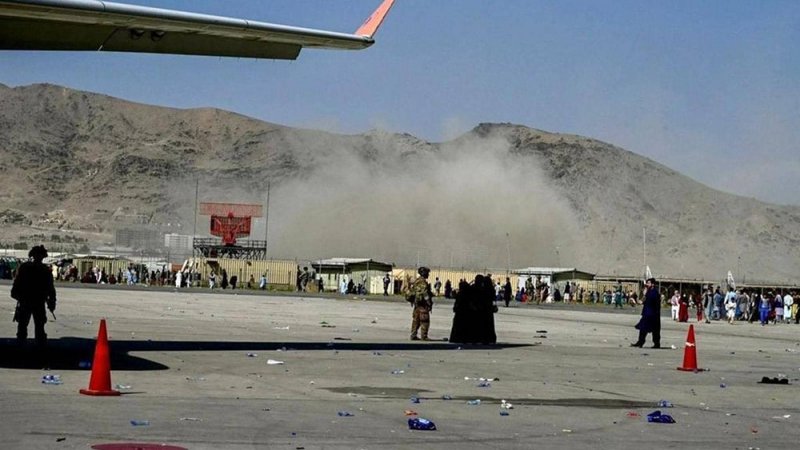 مصدر: 18 قتيلا و45 جريحا بانفجاري مطار كابل