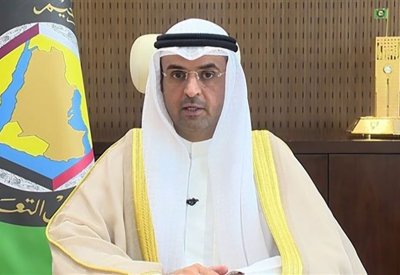 الحجرف يعرب عن أسفه لما شهدته العلاقات بين الأشقاء في المغرب والجزائر ويدعو للحوار