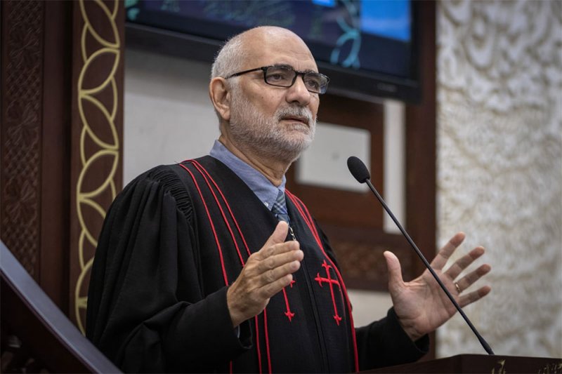 القسيس هاني: البحرينيات سطرن إنجازات تاريخية بكافة الميادين