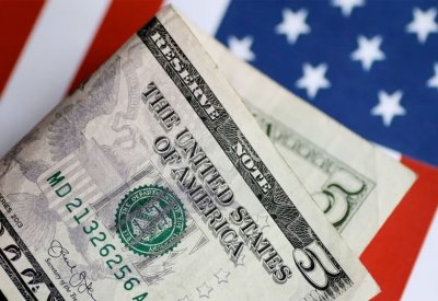 الدولار يهبط بعد ميل باول للتيسير.. متى ستبدأ أسعار الفائدة بالصعود؟