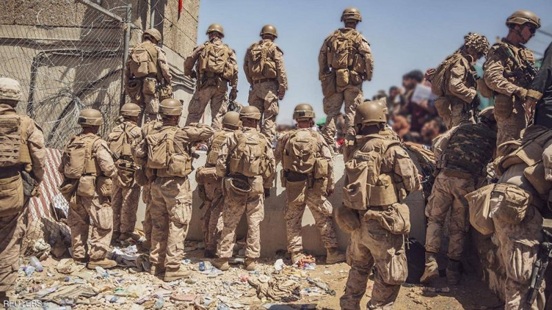 "غادروا فورا".. السفارة الأميركية تأمر رعاياها بمطار كابل