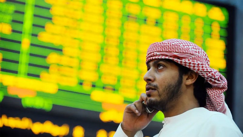 بورصة أبوظبي تخفض عمولات التداول 50% وستزيد مدته ساعة
