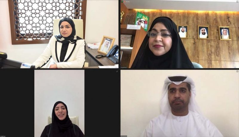 الحايكي تشارك في حلقة نقاشية عن تمكين المرأة الاماراتية - البحرينية في العمل البرلماني