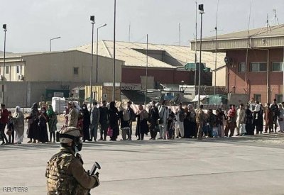طالبان وأميركا تهدفان إلى تسليم مطار كابل على وجه السرعة