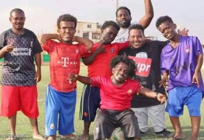 السودان.. شباب يشكلون أول منتخب كرة لقصار القامة