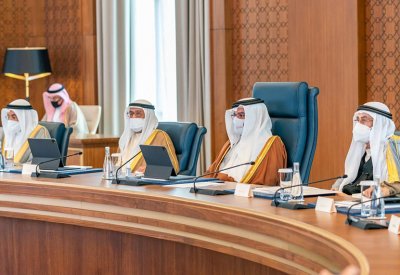 مجلس الوزراء يؤكد ضرورة الالتزام بالإجراءات الاحترازية مع بدء العام الدراسي