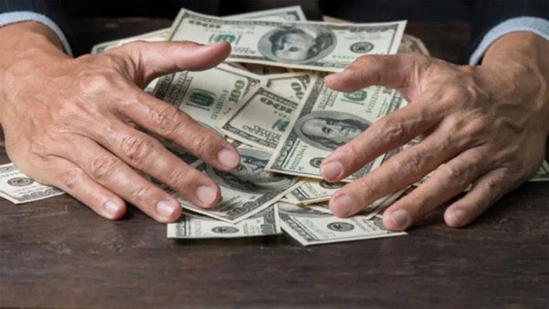 هذه الجامعات العشر لديها المتسربون الأغنى في العالم