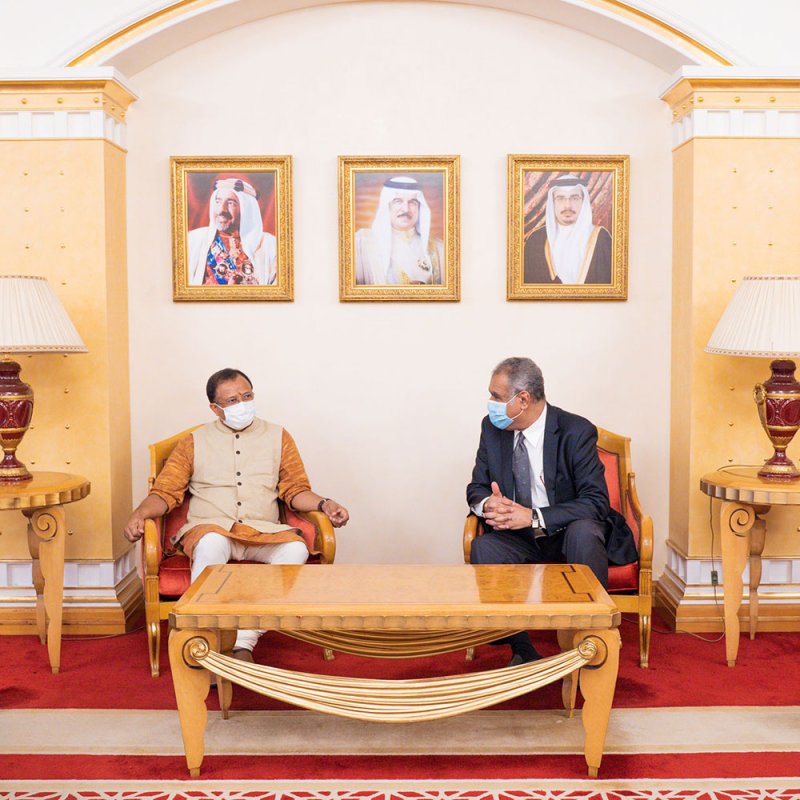وزير الدولة للشؤون الخارجية في الهند يصل إلى البحرين