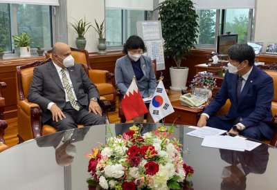 أمين عام البرلمان الكوري يشيد بتطور عمل "أمانة النواب البحريني"