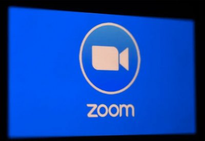 "زووم" تغرق وسط آمال انتهاء جائحة كوورنا