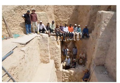 رئيس البعثة الأثرية الدنماركية يلقي الضوء على نتائج 10 سنوات من التقنيب في تلال مدافن عالي الملكية