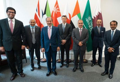 سفير مملكة البحرين لدى المملكة المتحدة يجتمع بوزير التجارة الدولية بالمملكة المتحدة