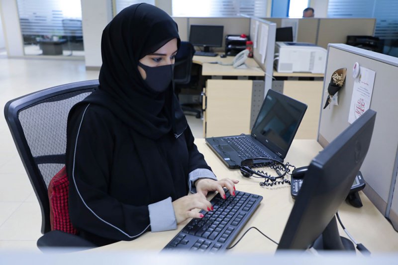 "التربية" تدرّب جميع الطلبة على الخدمات الإلكترونية التعليمية