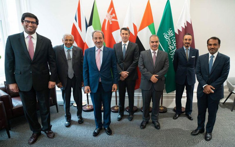 سفير مملكة البحرين لدى المملكة المتحدة يجتمع بوزير التجارة الدولية بالمملكة المتحدة