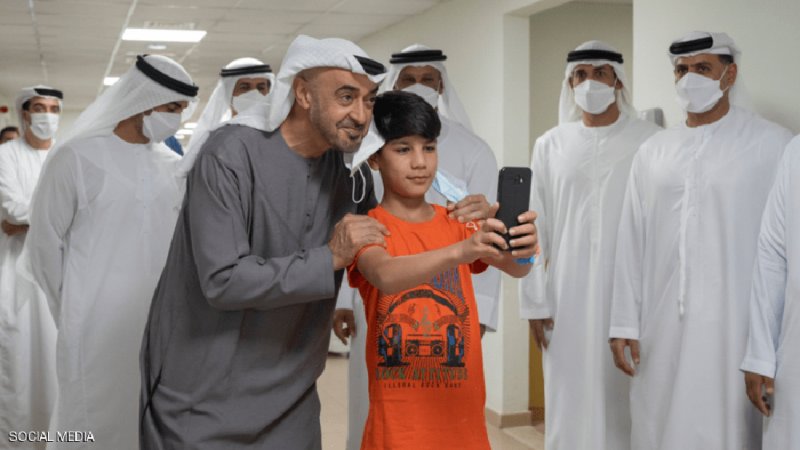 محمد بن زايد يطلع على الخدمات المقدمة للعائلات الأفغانية