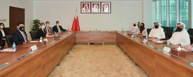 الوكيل المساعد للتجارة المحلية والخارجية يجتمع بوفد الكونجرس الأمريكي الذي يزور مملكة البحرين