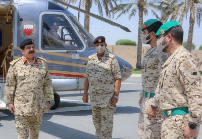جلالة الملك المفدى القائد الأعلى يزور القيادة العامة لقوة دفاع البحرين