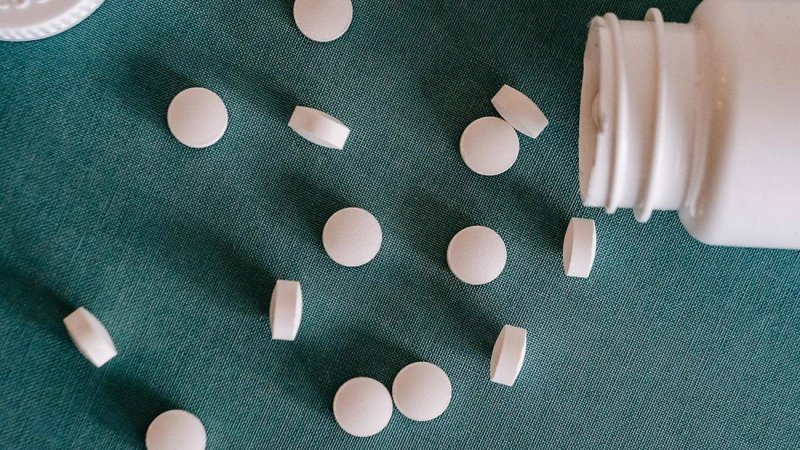"فايزر" تختبر علاجا قائما على حبوب منع الحمل لمحاربة كورونا