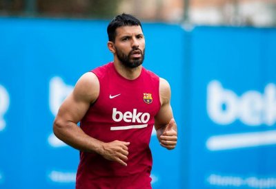 أغويرو: في برشلونة يقطعون الكهرباء لتقليل التكاليف