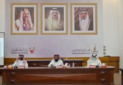 وقف إزالة حاويات الملابس ولجنة لوضع آليات تنظيمها