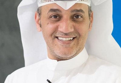 خالد البريكي في البحرين مع عرض مسلسلة الجديد "كف ودفوف"