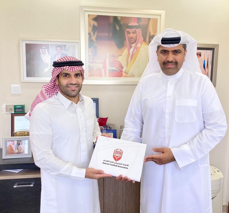 البوعينين يستقبل مدير المكتب الإقليمي للفيفا