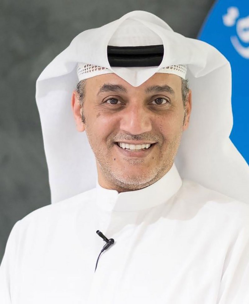 خالد البريكي في البحرين مع عرض مسلسلة الجديد "كف ودفوف"