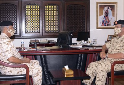 القائد العام لقوة دفاع البحرين يتفقد إحدى وحدات قوة دفاع البحرين‎‎