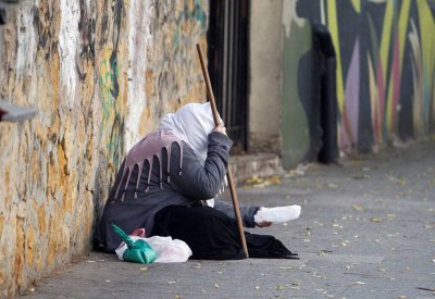 "تحول إلى عملة سياسية".. تقرير عن أكبر مستغلي خبز اللبنانيين