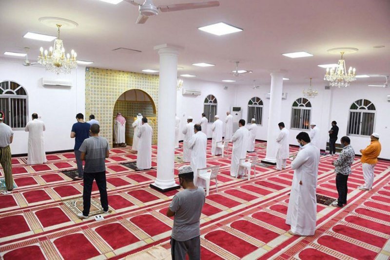 بوحمود يدعو إلى رفع الطاقة الاستيعابية للمساجد والجوامع