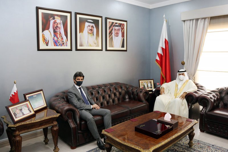محافظ العاصمة يستقبل الرئيس التنفيذي للمستشفيات الحكومية ويثمن جهود الكوادر الطبية للتصدي لجائحة كورونا