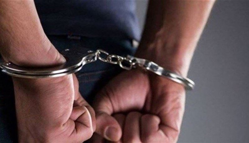 القبض على آسيوي لقيامه ببيع المشروبات المسكرة