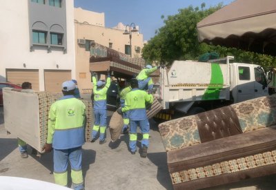 بلدية المنطقة الجنوبية تزيل نحو 940 طن أثاث مستعمل بمبادرة "أتصل لأثاثك" 