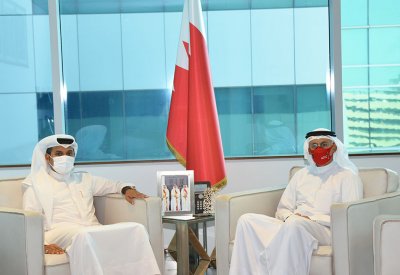 وزير الصناعة والتجارة والسياحة يشدد على أهمية تكاتف الجهات الحكومية مع المجلس النيابي