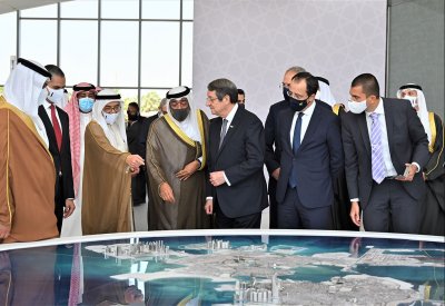 الرئيس القبرصي يطلع علي التسهيلات والخدمات التي يوفرها مجلس التنمية الاقتصادية للمستثمرين
