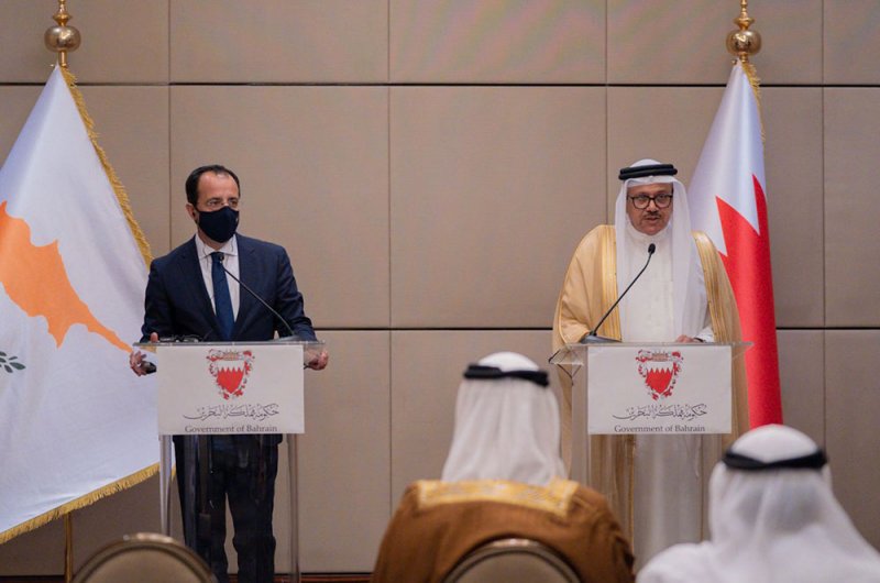 وزير الخارجية يعقد جلسة مباحثات رسمية مع معالي وزير خارجية جمهورية قبرص الصديقة