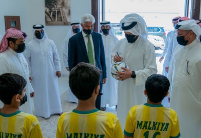 خالد بن حمد يزور ناديي اتحاد الريف والمالكية
