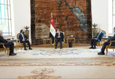 السيسي: نرفض التدخلات الخارجية في العراق